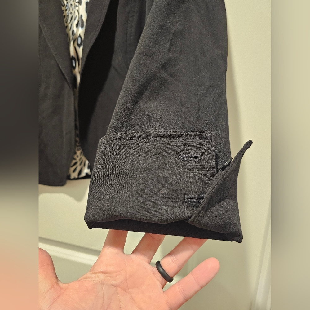 Black Blazer- size 14 - Picture 4 of 8